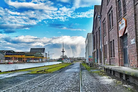 Hafengleise – Münster-Motiv von Birgit Leimann