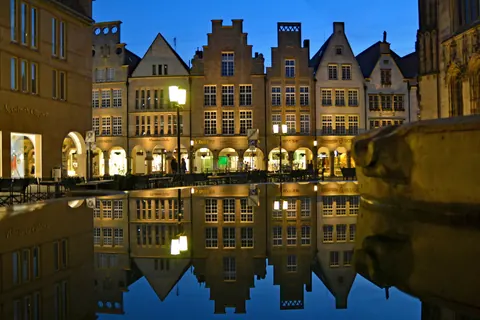 Prinzipalmarkt, gespiegelt – Münster-Motiv von Birgit Leimann