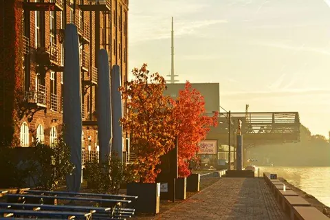 Herbst am Stadthafen – Münster-Motiv von Birgit Leimann