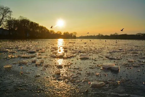 Treibeis auf dem Aasee – Münster-Motiv von Birgit Leimann