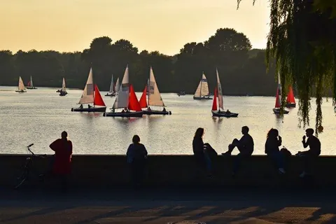 Segelregatta am Aasee – Münster-Motiv von Birgit Leimann