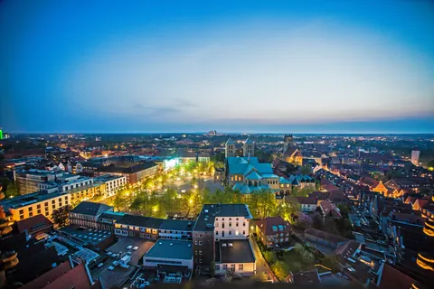 Altstadt und Domplatz von oben – Münster-Motiv von Jonas Hofmann