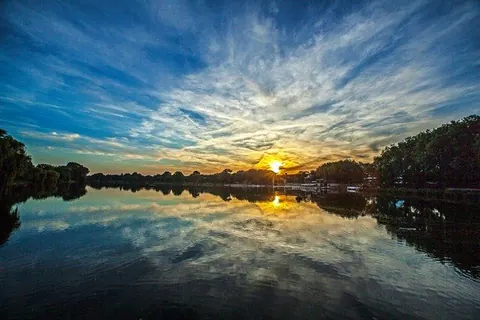 Wolkenhimmel über dem Aasee – Münster-Motiv von Jonas Hofmann
