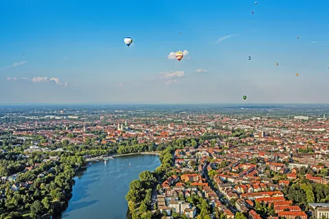 Montgolfiade über dem Aasee – Münster-Motiv von Jonas Hofmann