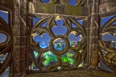 Blick durchs Maßwerk – Münster-Motiv von Jonas Hofmann