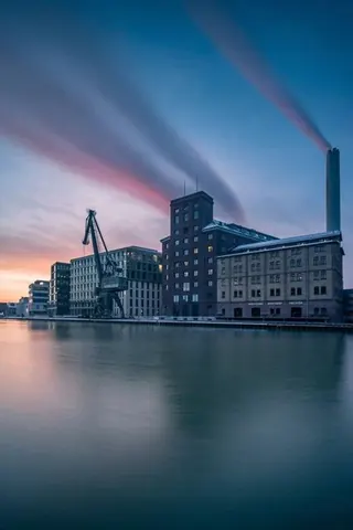 Hafenkran im Wolkenzug – Münster-Motiv von Sascha Talke