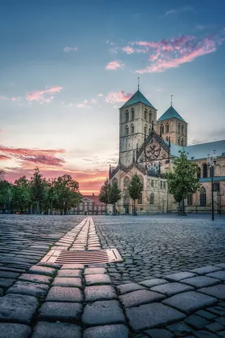 Domplatz im blauen Abendlicht – Münster-Motiv von Sascha Talke