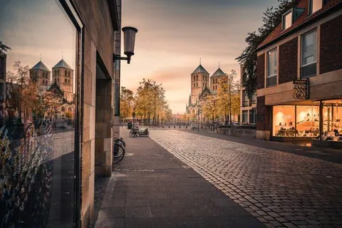 Straße zum Dom – Münster-Motiv von Sascha Talke