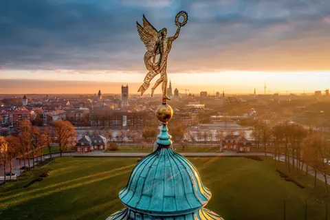 Nike auf dem Schloss – Münster-Motiv von Thomas Branse