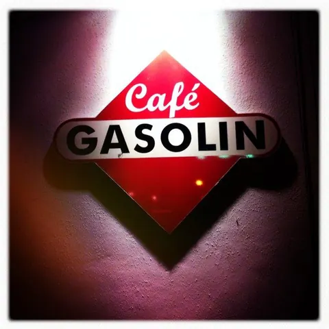 Café-Gasolin-Schild – Münster-Motiv von Wolfgang Nietan
