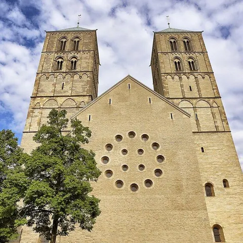 Domfassade mit Rosenfenster – Münster-Motiv von Wolfgang Nietan