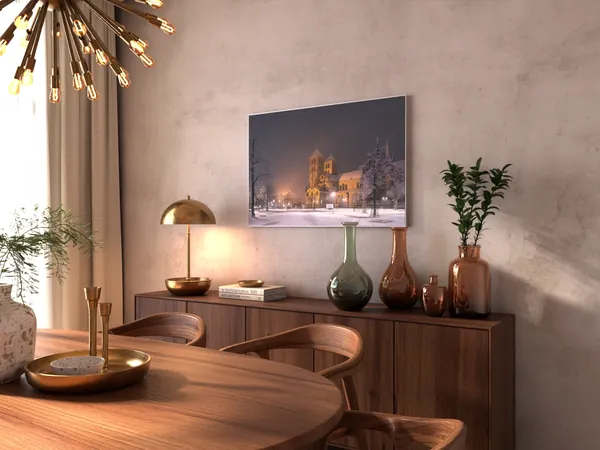 Visualisierung: Alu-Wechselrahmen mit schmalem silbernem Profil über einem Sideboard im Esszimmer